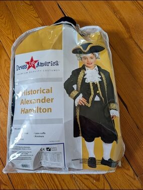 Dress Up America Historical Alexander Hamilton Costume - (Kids' Size Small)